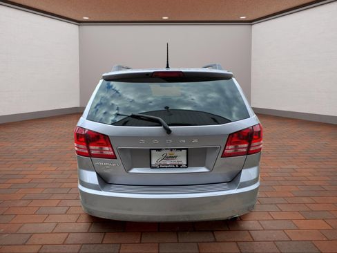 Used 2018 Dodge Journey SE w/ Blacktop Package FWD image 5
