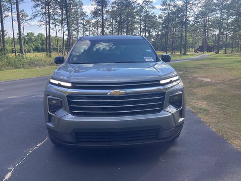 New 2026 Chevrolet Traverse LT w/ Driver Confidence Package FWD image 8