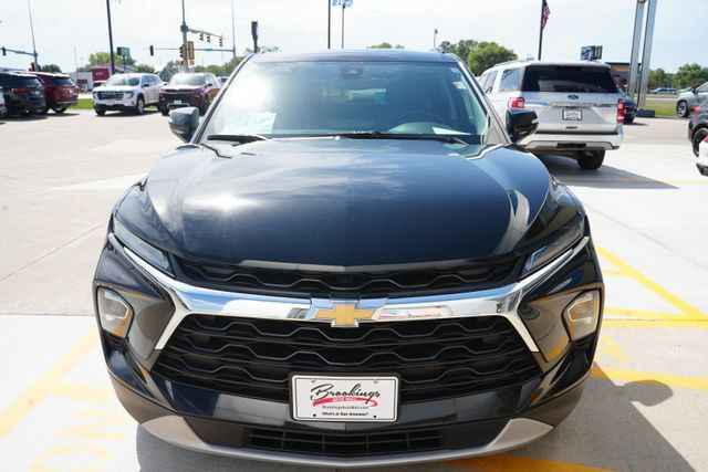 Used 2023 Chevrolet Blazer LT AWD/4WD image 30