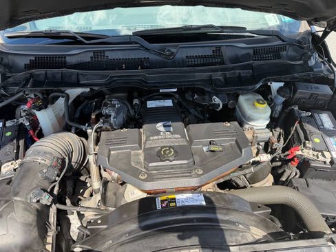 Used 2018 RAM 2500 Tradesman w/ Chrome Appearance Group AWD/4WD image 44