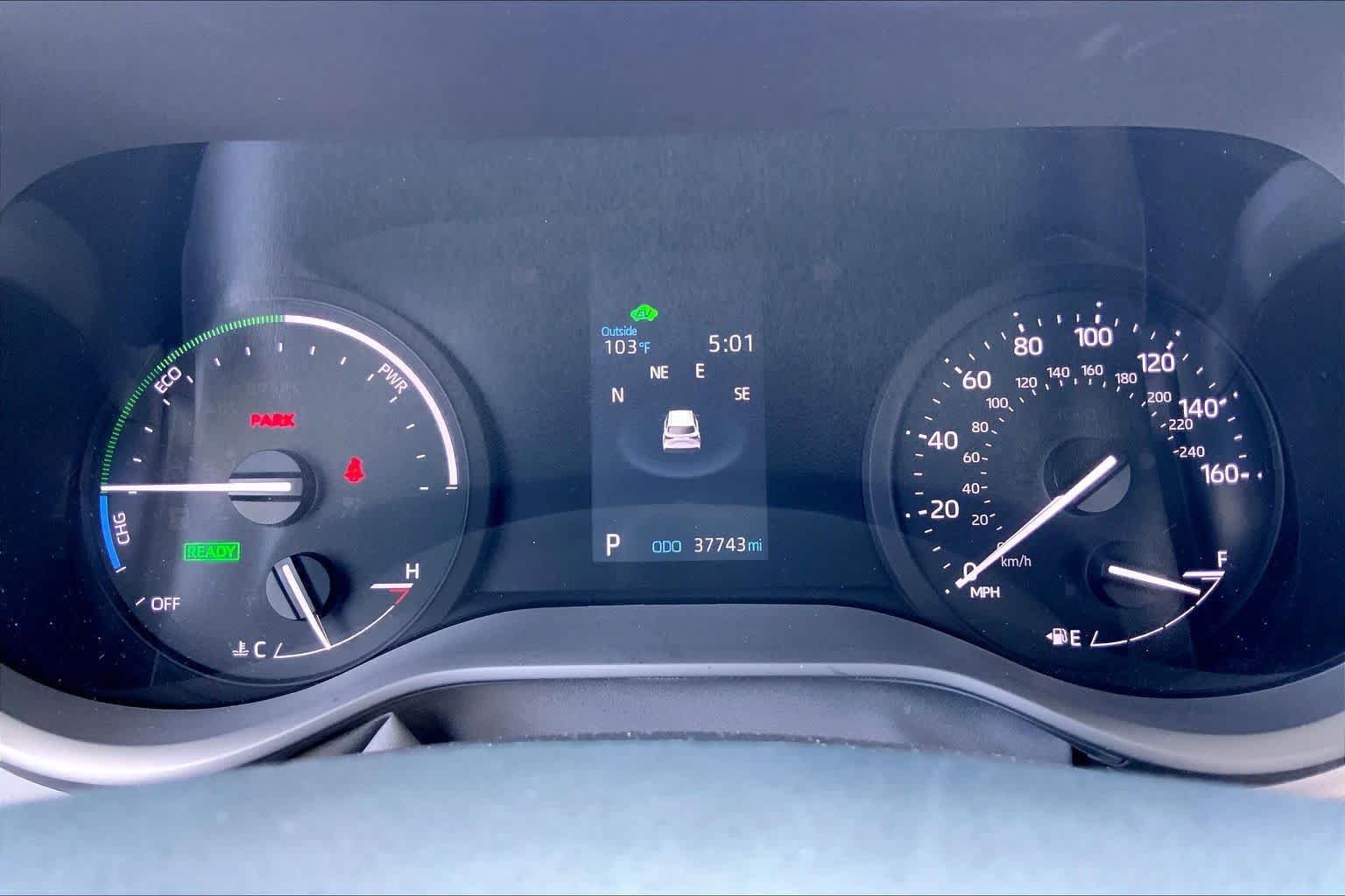 Used 2021 Toyota Sienna XLE w/ XLE Plus Package FWD image 25