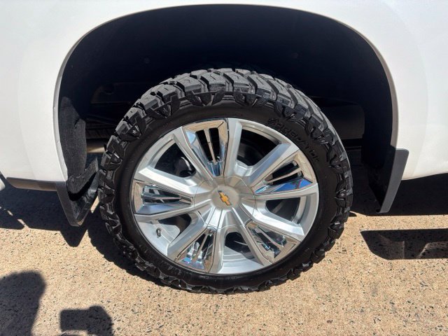 Used 2024 Chevrolet Silverado 1500 High Country AWD/4WD image 9