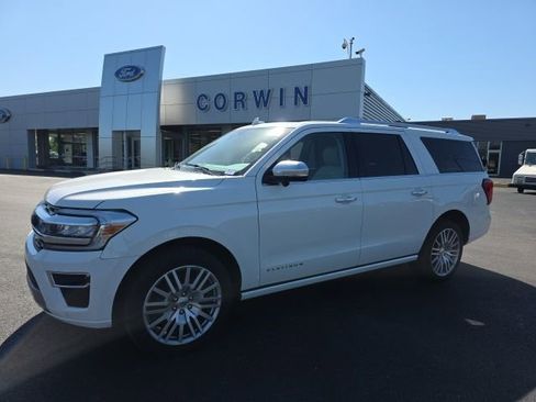 Used 2023 Ford Expedition Max Platinum AWD/4WD image 16