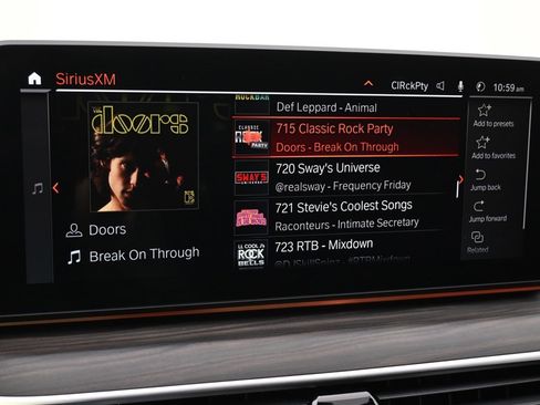 Used 2023 BMW 540i w/ Convenience Package image 30