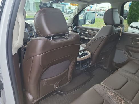 Used 2025 RAM 1500 Limited AWD/4WD image 13