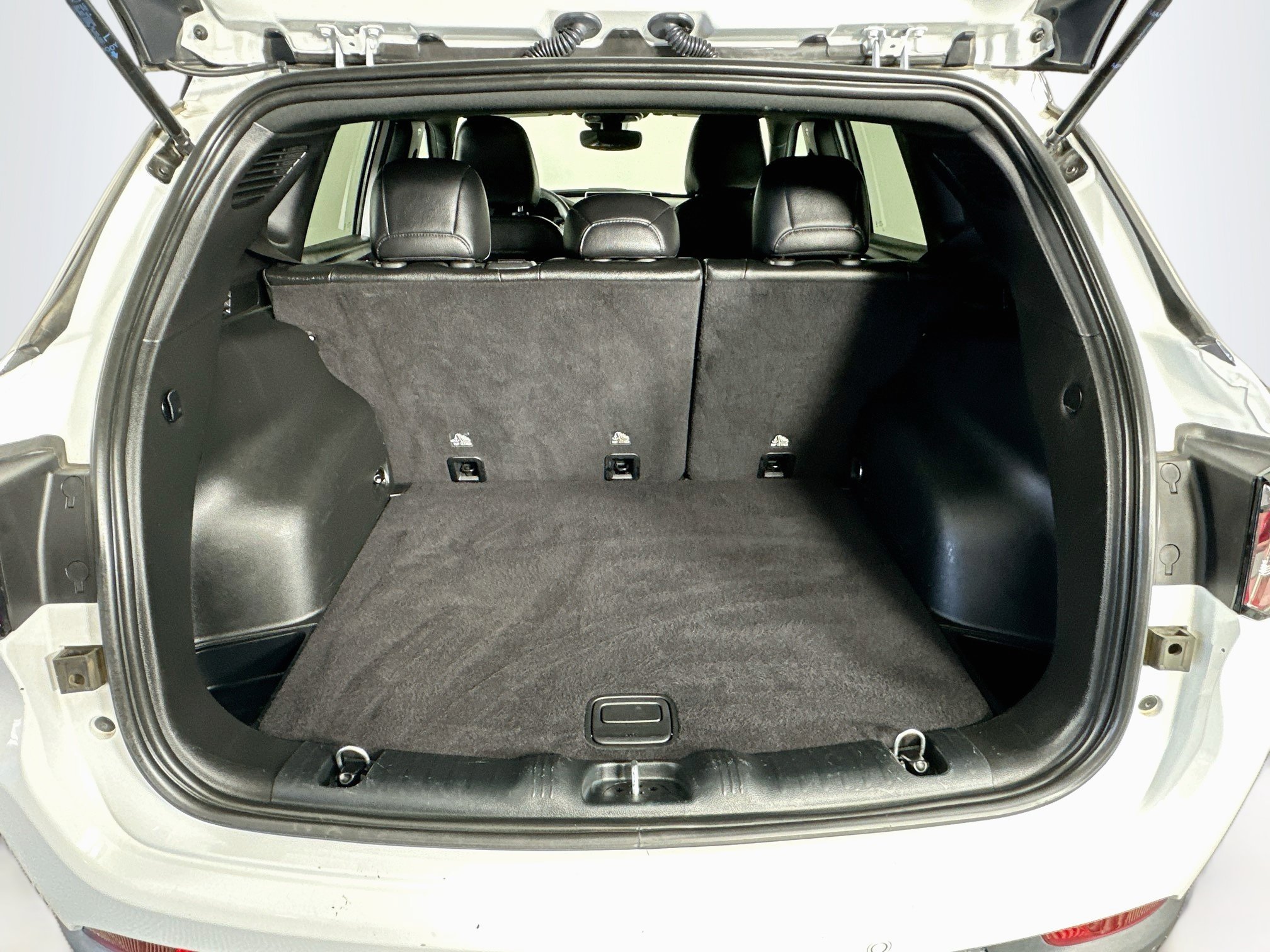 Used 2025 Jeep Compass Limited AWD/4WD image 29