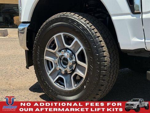Used 2025 Ford F350 Lariat w/ FX4 Off-Road Package AWD/4WD image 13