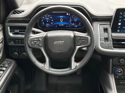 Used 2022 Chevrolet Suburban RST w/ Luxury Package image 13