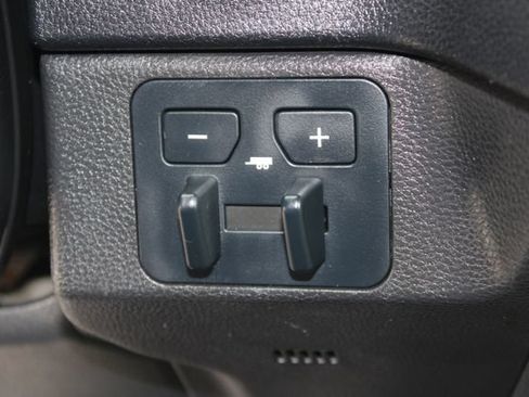Used 2025 Toyota Tundra SR5 AWD/4WD image 26