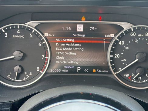 Used 2023 Nissan Pathfinder SL w/ SL Premium Package FWD image 19
