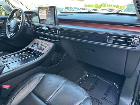 Used 2023 Lincoln Aviator Reserve AWD/4WD image 40