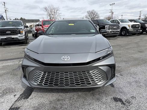 Used 2025 Toyota Camry XSE image 10