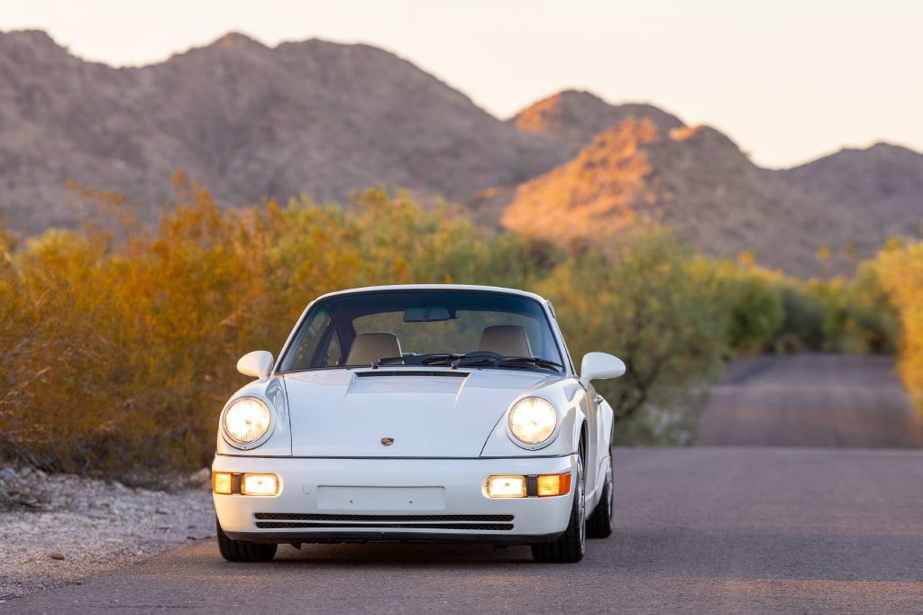 Used 1992 Porsche 911 Carrera RWD image 5