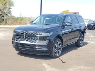 New 2027 Lincoln Navigator Reserve AWD/4WD video 2