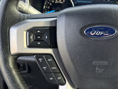 Used 2015 Ford F150 Platinum image 15