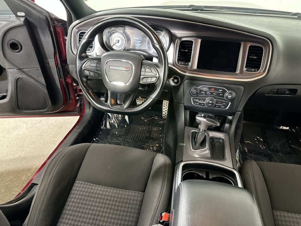 Used 2020 Dodge Charger R/T w/ Performance Handling Group RWD image 19
