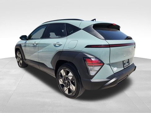 Used 2025 Hyundai Kona SEL FWD image 7