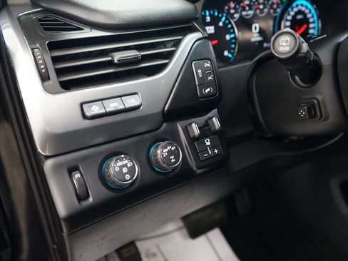 Used 2018 Chevrolet Tahoe Premier image 35