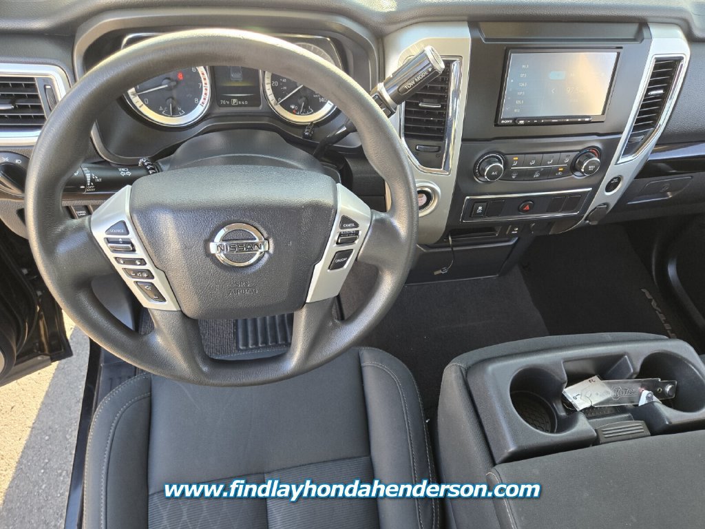 Used 2017 Nissan Titan SV RWD image 16