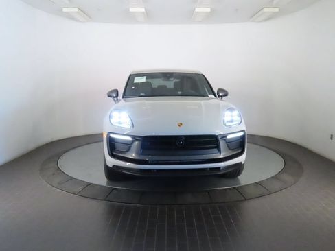New 2026 Porsche Macan AWD/4WD image 10