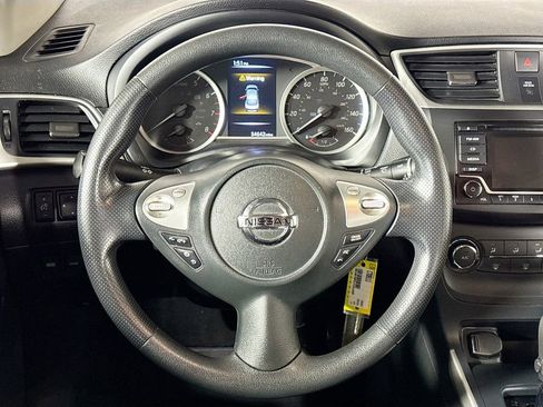 Used 2018 Nissan Sentra S image 13