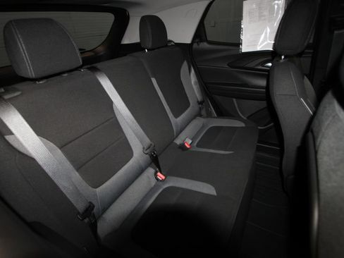Used 2024 Chevrolet TrailBlazer LT w/ LT Cold Weather Package FWD image 21