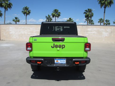 Used 2021 Jeep Gladiator Mojave AWD/4WD image 7