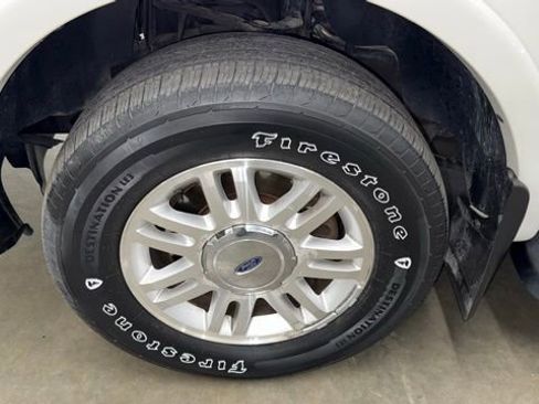 Used 2012 Ford F150 Lariat image 10