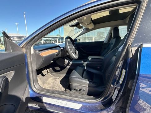 Used 2018 Tesla Model 3 AWD/4WD image 9