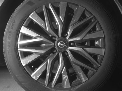 Used 2025 Nissan Altima 2.5 SV image 13