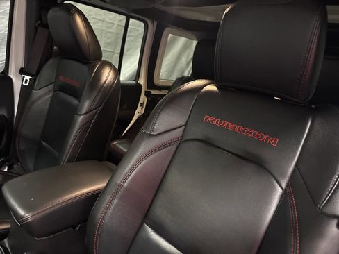 Used 2019 Jeep Wrangler Unlimited Rubicon image 32