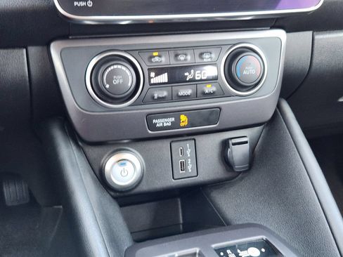 Used 2024 Nissan Leaf S FWD image 16