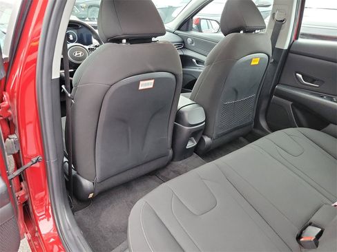 Used 2024 Hyundai Elantra SEL w/ Convenience Package image 23