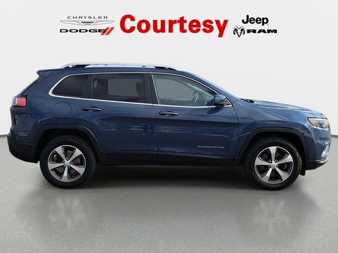 Used 2020 Jeep Cherokee Limited image 9