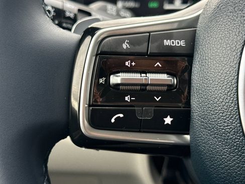 New 2026 Kia Carnival SX w/ SX Dark Edition Package image 28