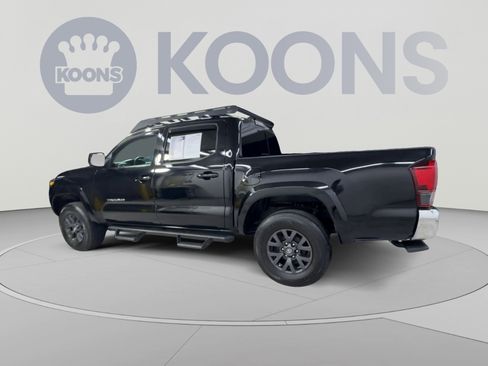 Used 2023 Toyota Tacoma SR5 AWD/4WD image 8