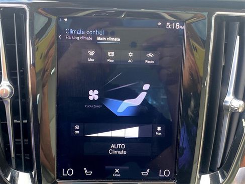 Used 2019 Volvo S60 T6 Momentum w/ Multimedia Package image 38