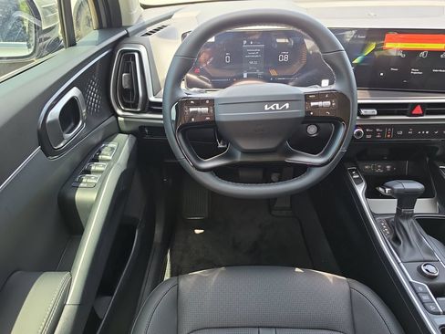 New 2026 Kia Sorento S FWD image 13