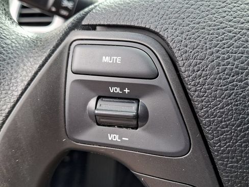 Used 2017 Kia Forte LX FWD image 24
