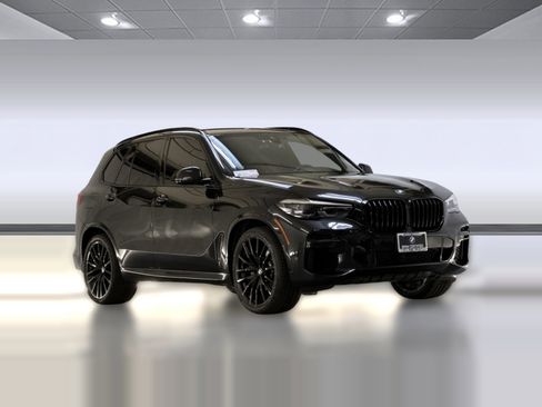 Certified 2022 BMW X5 xDrive40i w/ M Sport Package image 6