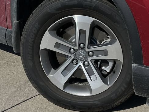 Used 2024 Honda Pilot EX-L image 8