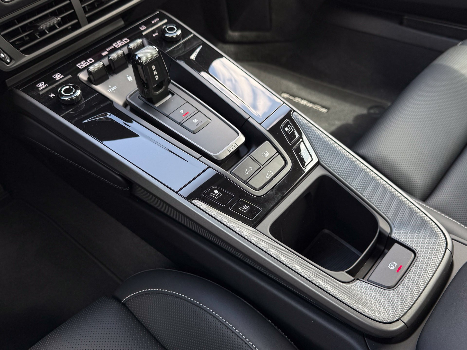 Certified 2025 Porsche 911 Carrera S RWD image 23