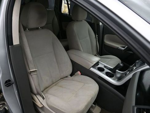 Used 2013 Ford Edge SE FWD image 26