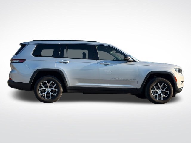 Used 2024 Jeep Grand Cherokee L Limited w/ Luxury Tech Group II AWD/4WD image 19