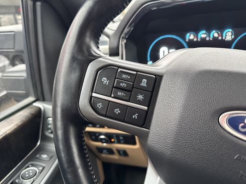 Used 2021 Ford F150 Lariat w/ Max Trailer Tow Package image 18