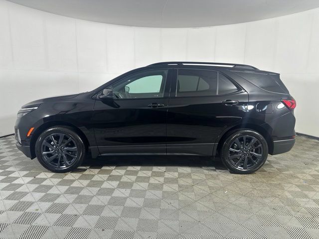 Used 2022 Chevrolet Equinox RS AWD/4WD image 4