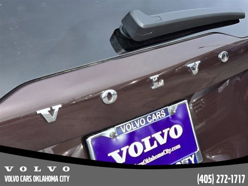 Certified 2025 Volvo XC90 T8 Plus w/ Protection Package Premier image 5