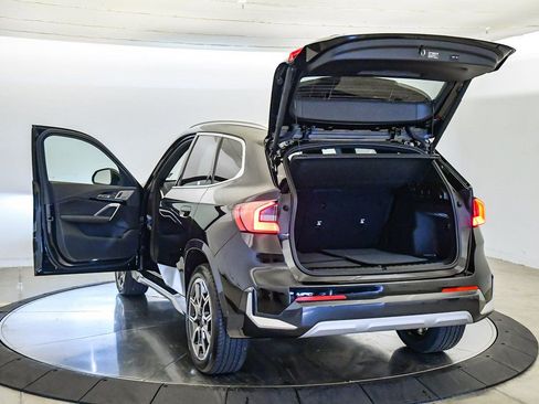 Used 2025 BMW X1 xDrive28i w/ Convenience Package image 27
