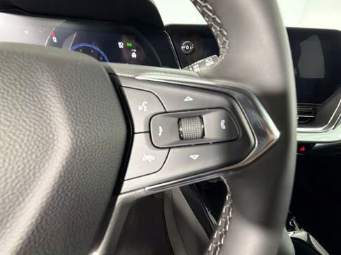 New 2026 Chevrolet Trax LT w/ LT Convenience Package FWD image 15