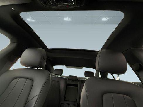 Used 2022 Mercedes-Benz CLA 250 image 13